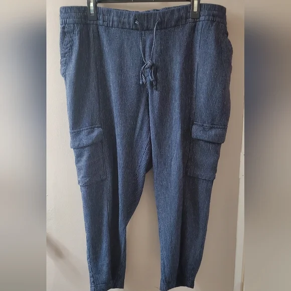 Old Navy Pinstriped Cargo Pants in Blue With Tie Waist Band. Sz XL - Picture 3 of 6